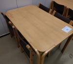 Pöytä ja 4 kpl tuoli (72)
